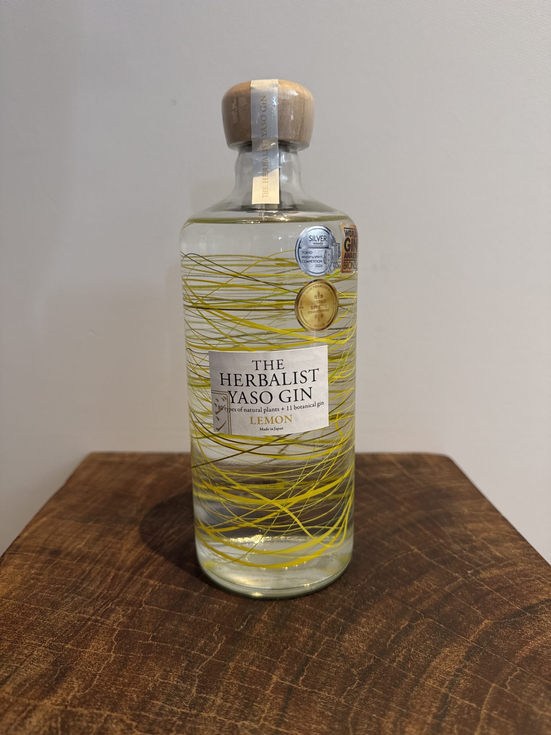 越後薬草 THE HERBALIST YASO GIN "LEMON" 700ml
